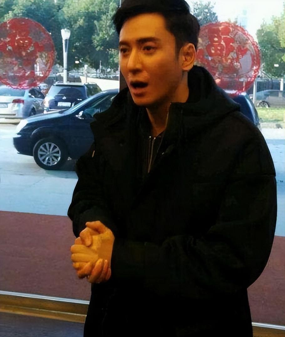 韩栋靠颜值进圈靠努力成著名演员娶经纪人当老婆婚姻幸福