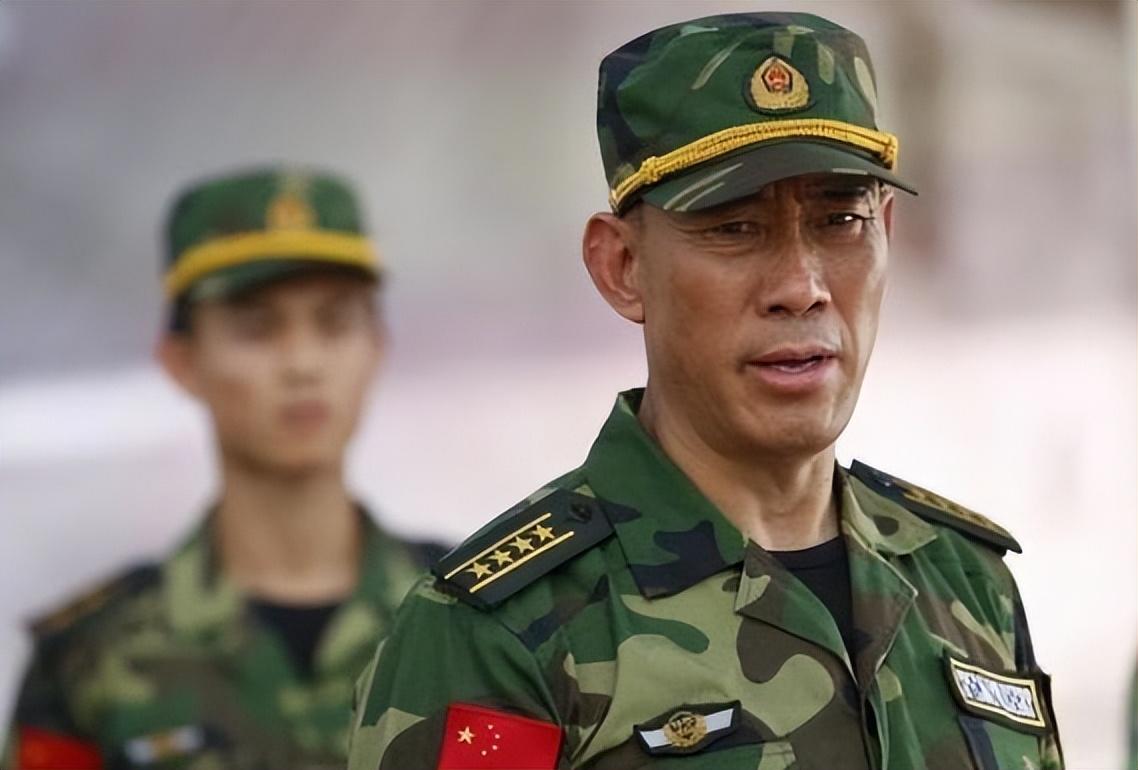 随着实力的增长,吴京安在话剧舞台上开始赢得赞誉,荣获了"梅花奖".