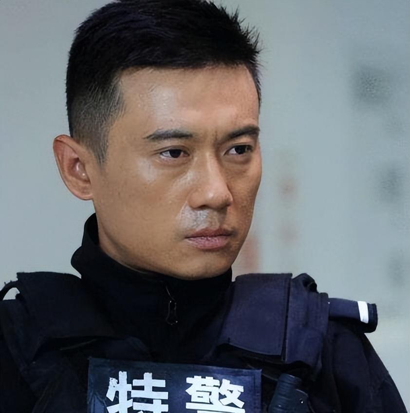 回顾演员徐洪浩比妻子大10岁戏里演父女戏外恩爱幸福惹人羡