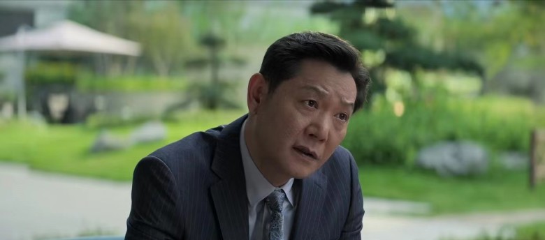 今天的她们难怪女王佘诗曼被男宠刘思源反杀你看他都做了啥