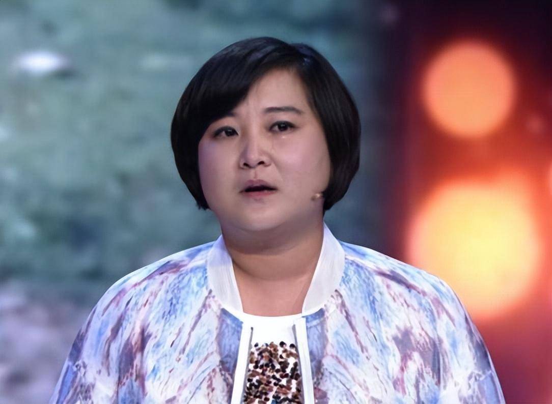 热辣滚烫制片方盈利12.3亿,贾玲最少分2亿,网友:这是她应得的