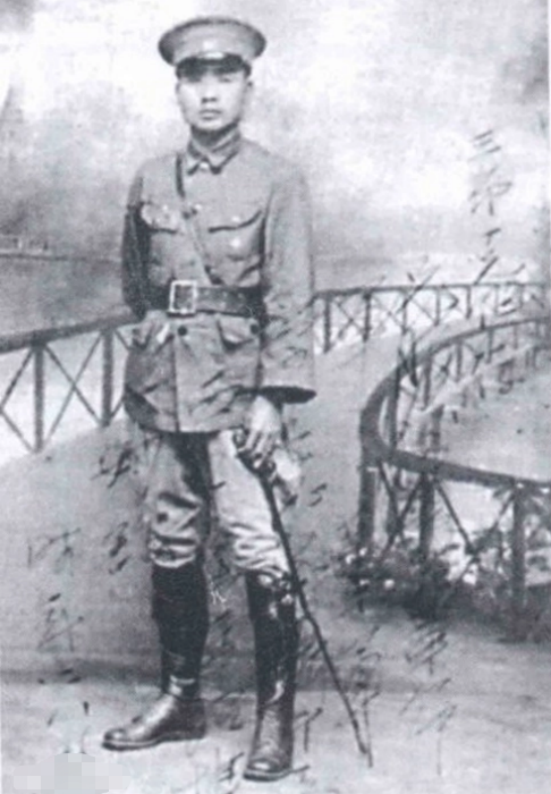 1900年9月,汤恩伯出生在浙江省金华市武义县汤村.