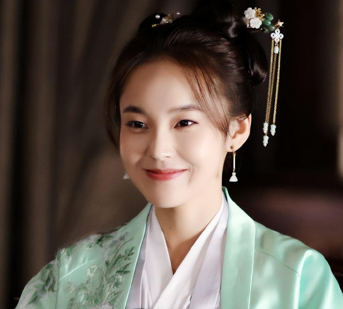 回顾张佳宁撮合母亲二婚和继父好如亲生父女再婚家庭也很幸福