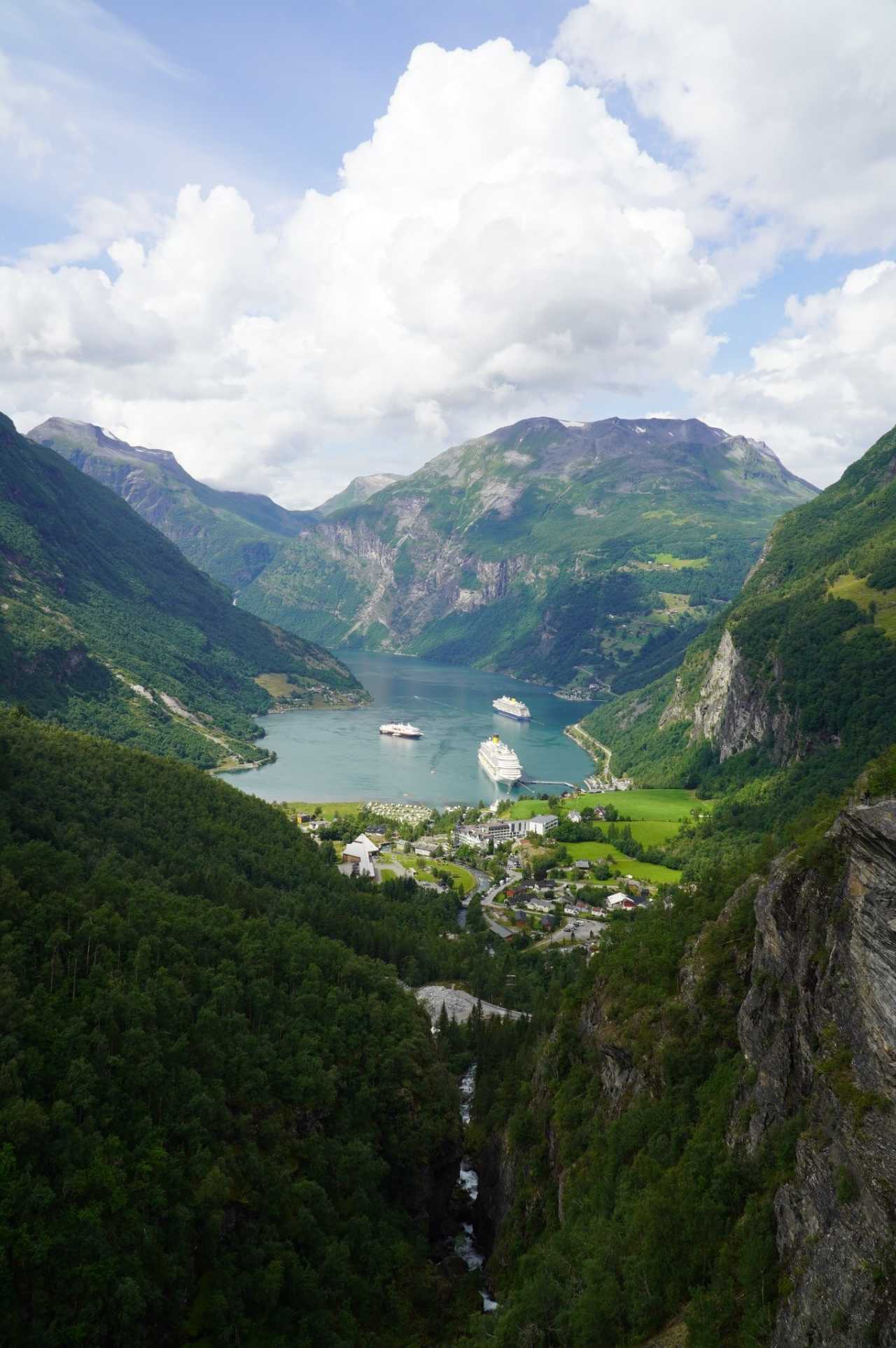 北极圈的夏日山巅与峡湾的绝美邂逅一场与太阳共舞的挪威12日自驾