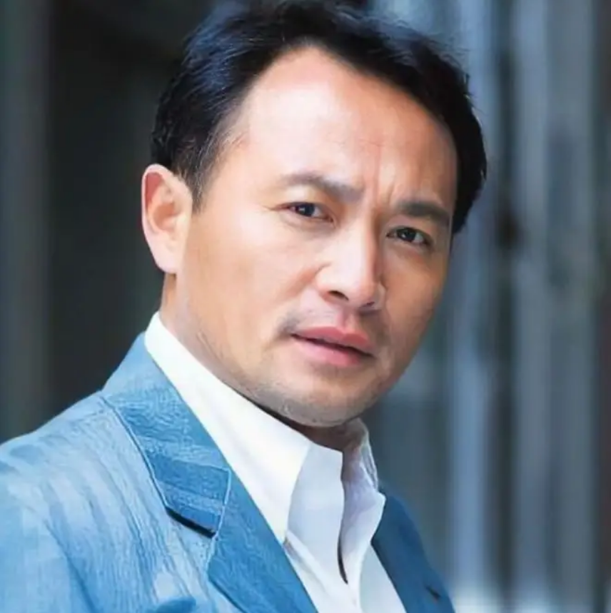 回顾丁志诚照顾姐姐半辈子离婚后让女儿不缺父爱