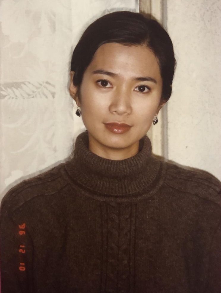 回顾李芸父亲和伯父都是知名演员结婚又离婚二嫁小提琴家