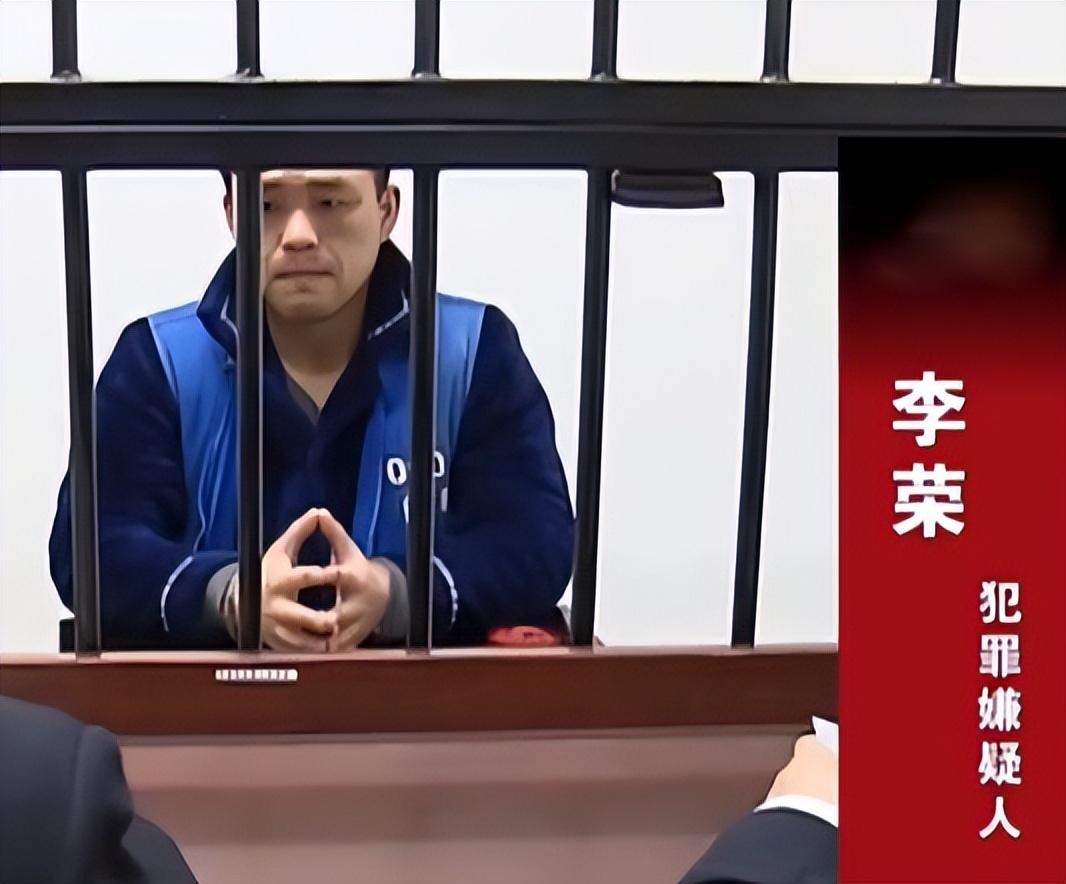15年上海男子遛狗不牵绳将67岁老人打成重伤下场如何
