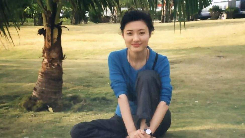 回顾周涛与初恋离婚后再嫁富豪丈夫如今过得怎样