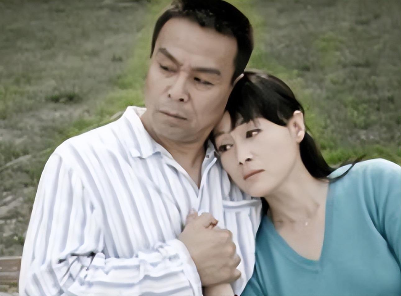 著名演员储智博24岁娶初恋做妻子如今明星女儿让他骄傲让他忧