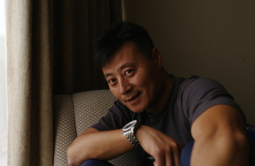 回顾那个说绝不抛弃糟糠之妻的任程伟履行承诺了吗