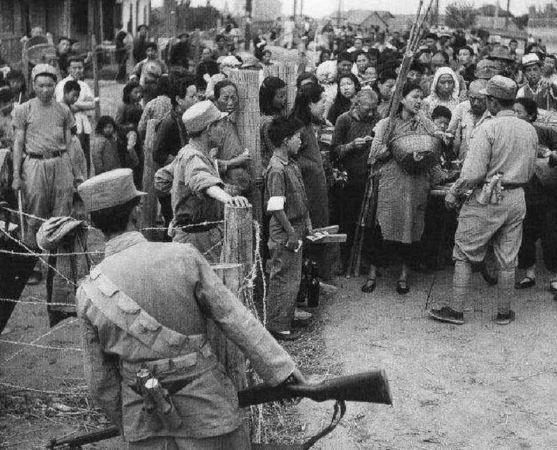 85年台湾老兵回乡寻亲,带回1双袜子和5000美金,妻子:不如不回