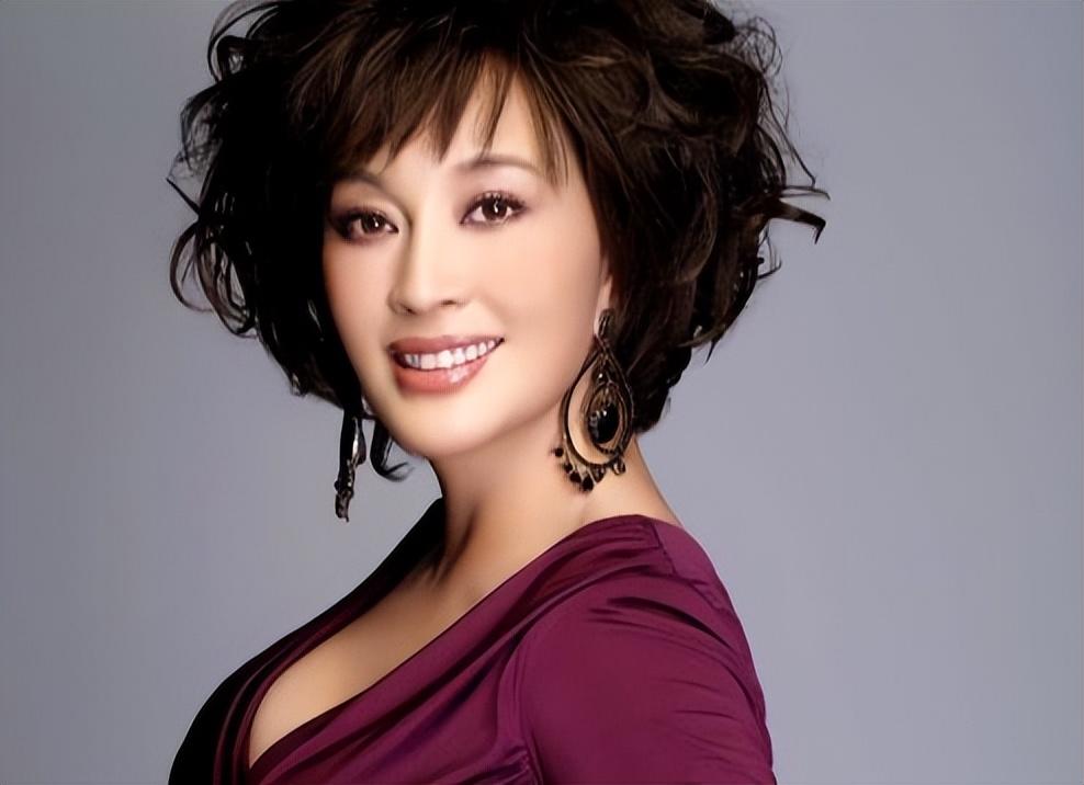 回顾陈国军三婚二离最爱前妻刘晓庆大儿子陈赫成为骄傲