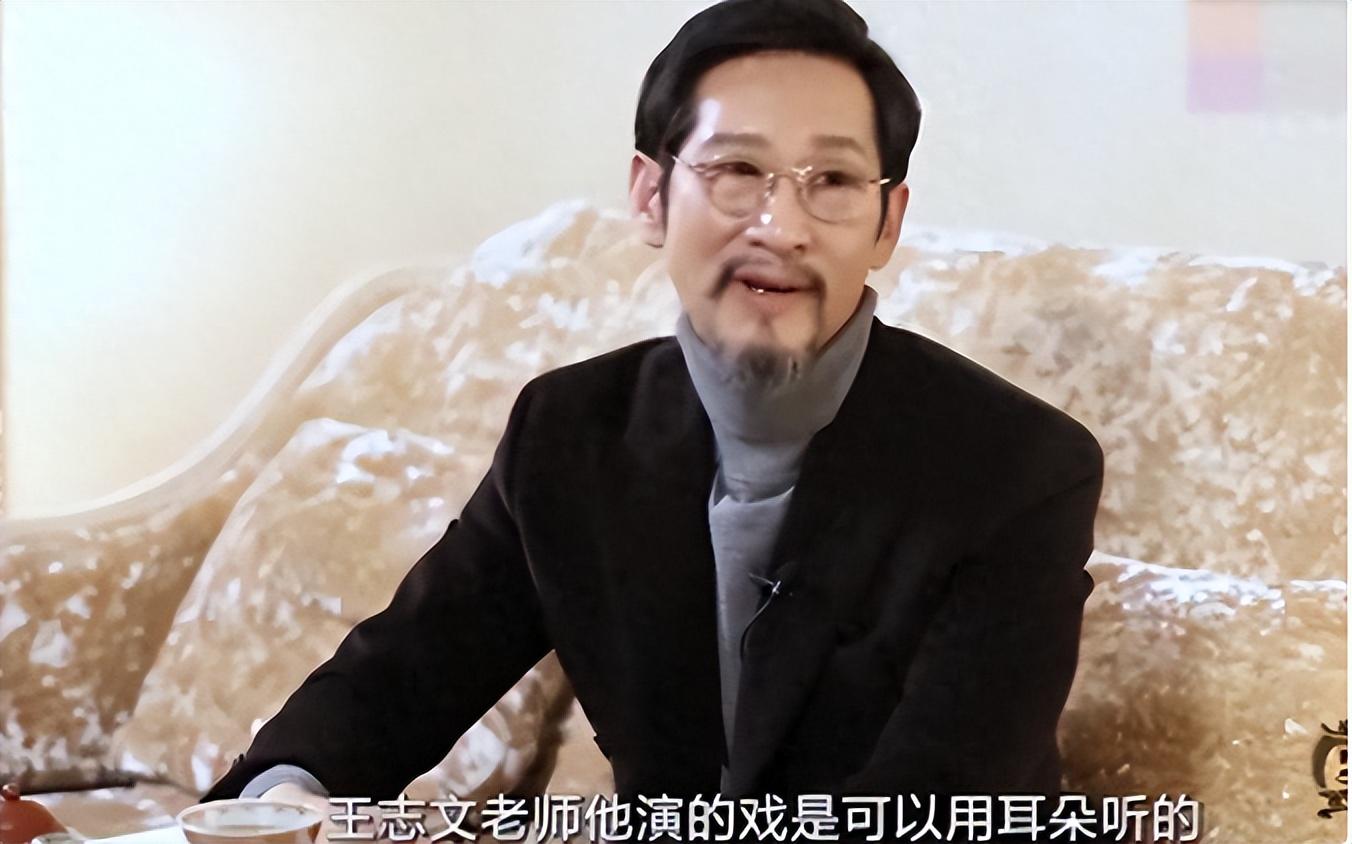 片场休息时,一名记者想要对王志文进行一个简短的采访,可是时间不凑巧