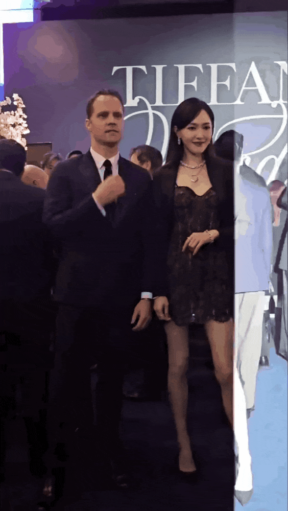 东京这一夜三吉彩花性感小水的胸唐嫣御姐风何超莲大气