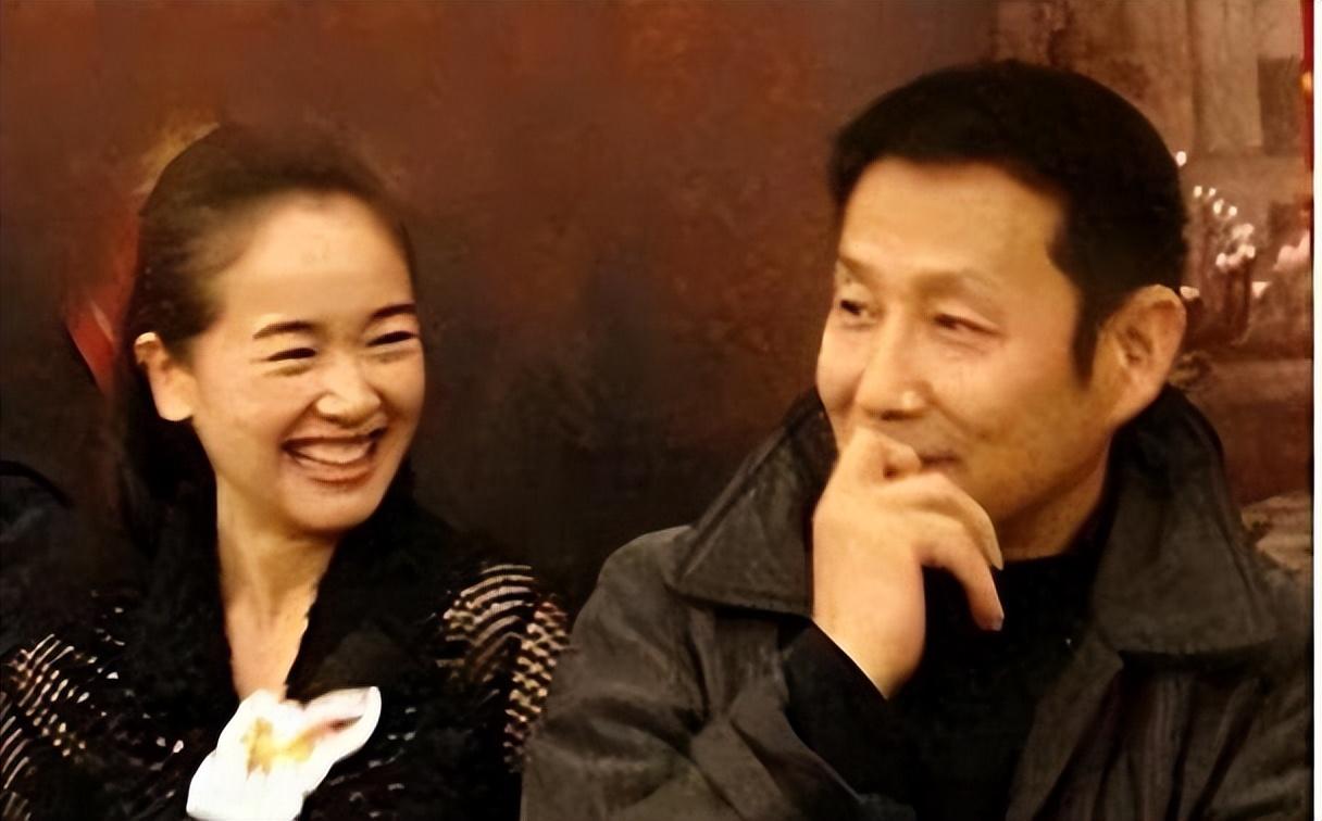 回顾央视主播杜宪曾低谷时嫁给陈道明41年后再看到底有多幸福