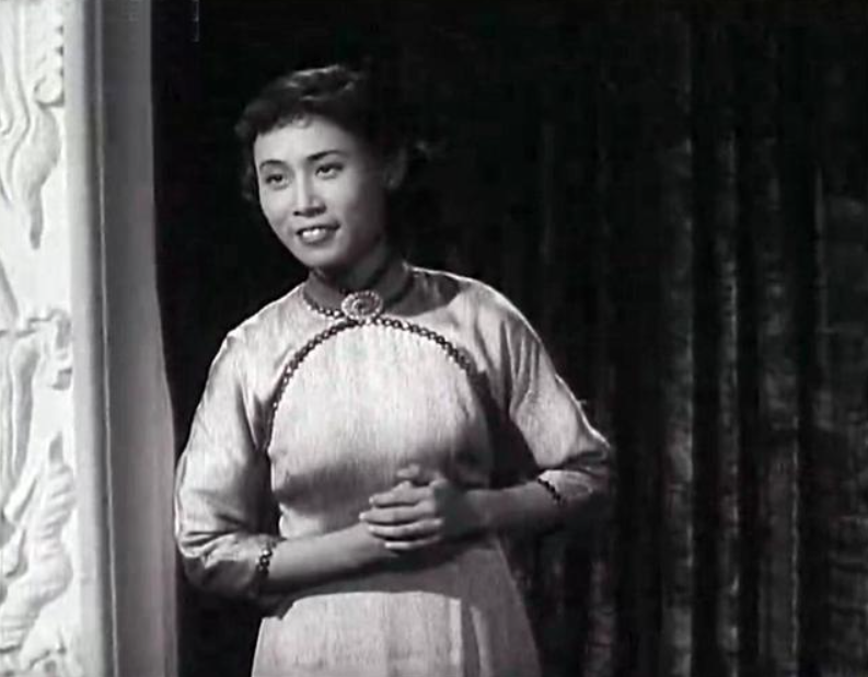 回顾这32人中走出了我国第一批电影演员怀念李亚林怀念赵联