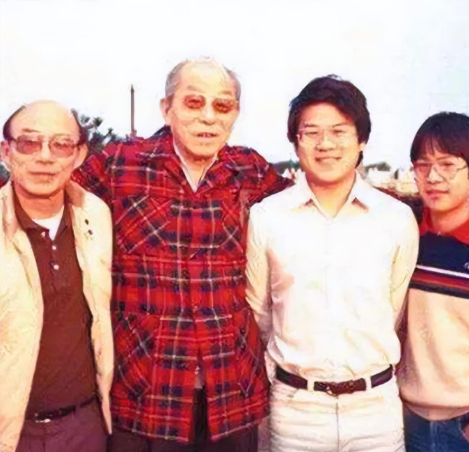 回顾身为张学良儿子张闾琳为何不会汉语64岁回国完成父亲遗愿