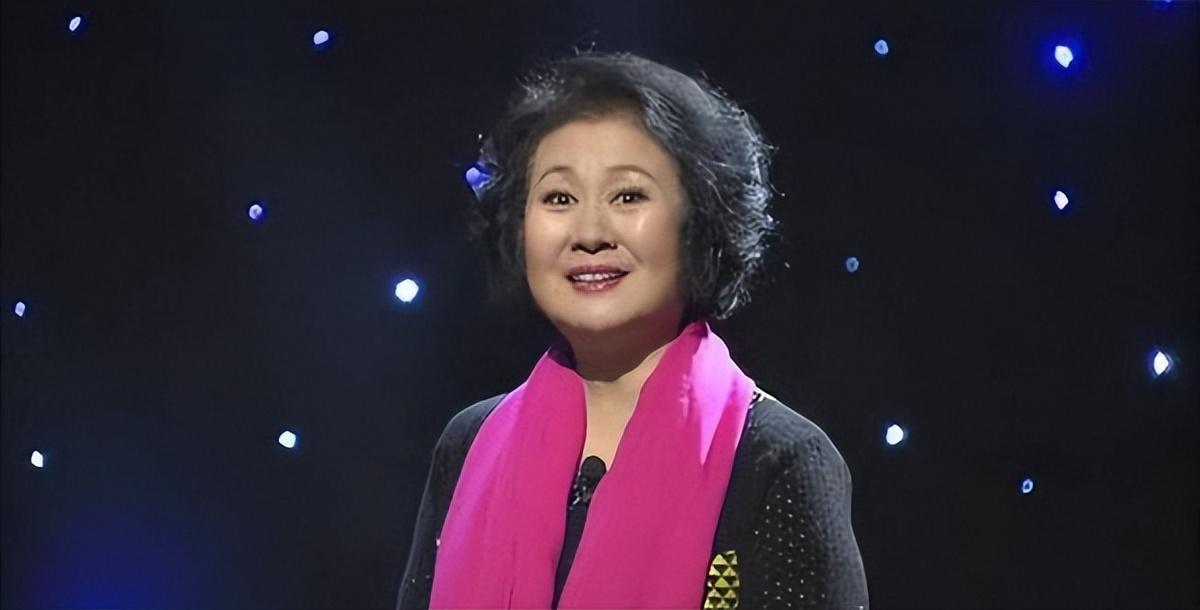 著名演员黄晓娟丧父丧母亲弟病逝如今儿子李赫是她最大骄傲