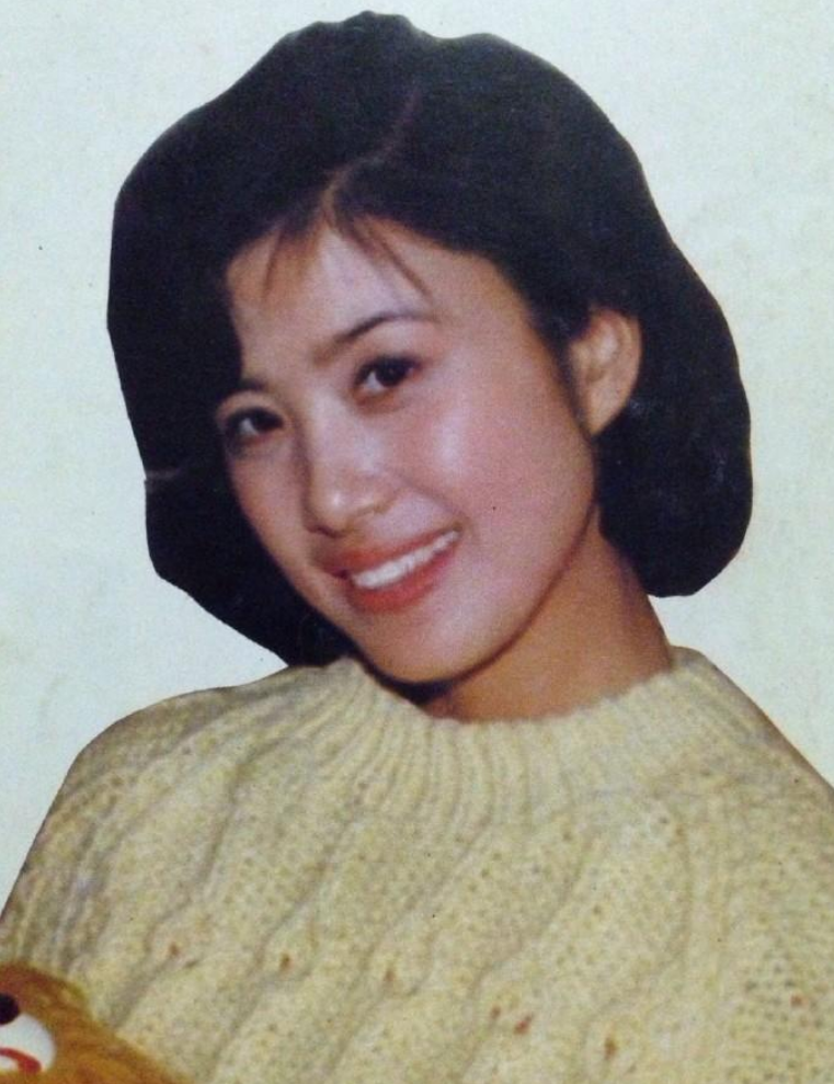 回顾吴玉华不愿丁克与前夫汪俊离婚改嫁画家连生两胎现状如何