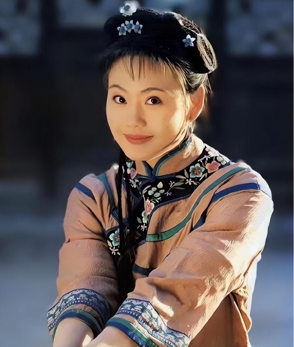 回顾还珠格格12位配角有人去世有人当尼姑物是人非