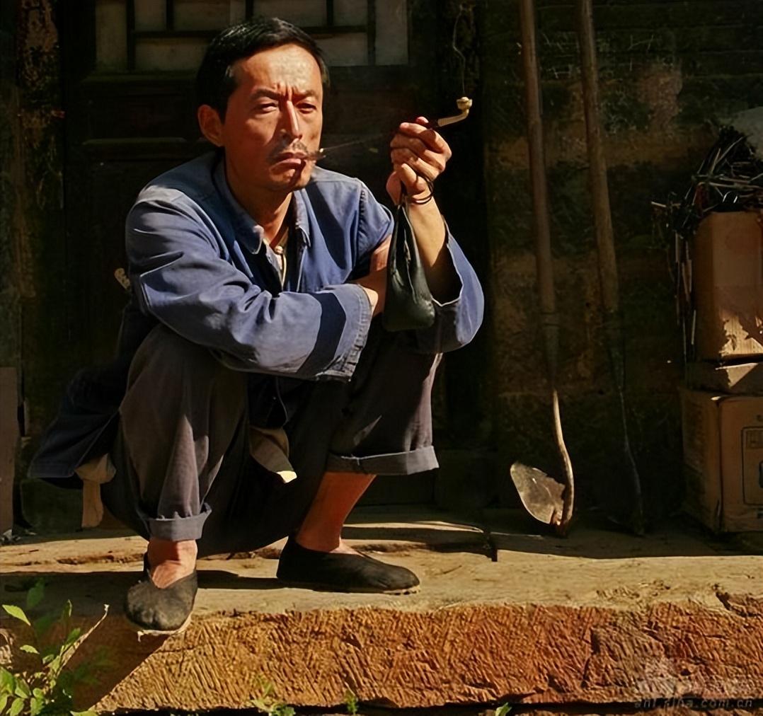 之后一直片约不断,《大秦帝国之裂变》《爷们儿》《大山的儿子》