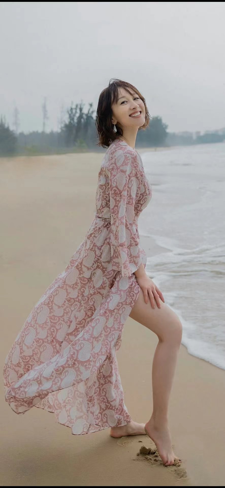 练束梅身材引热议,网友狂赞完美曲线!