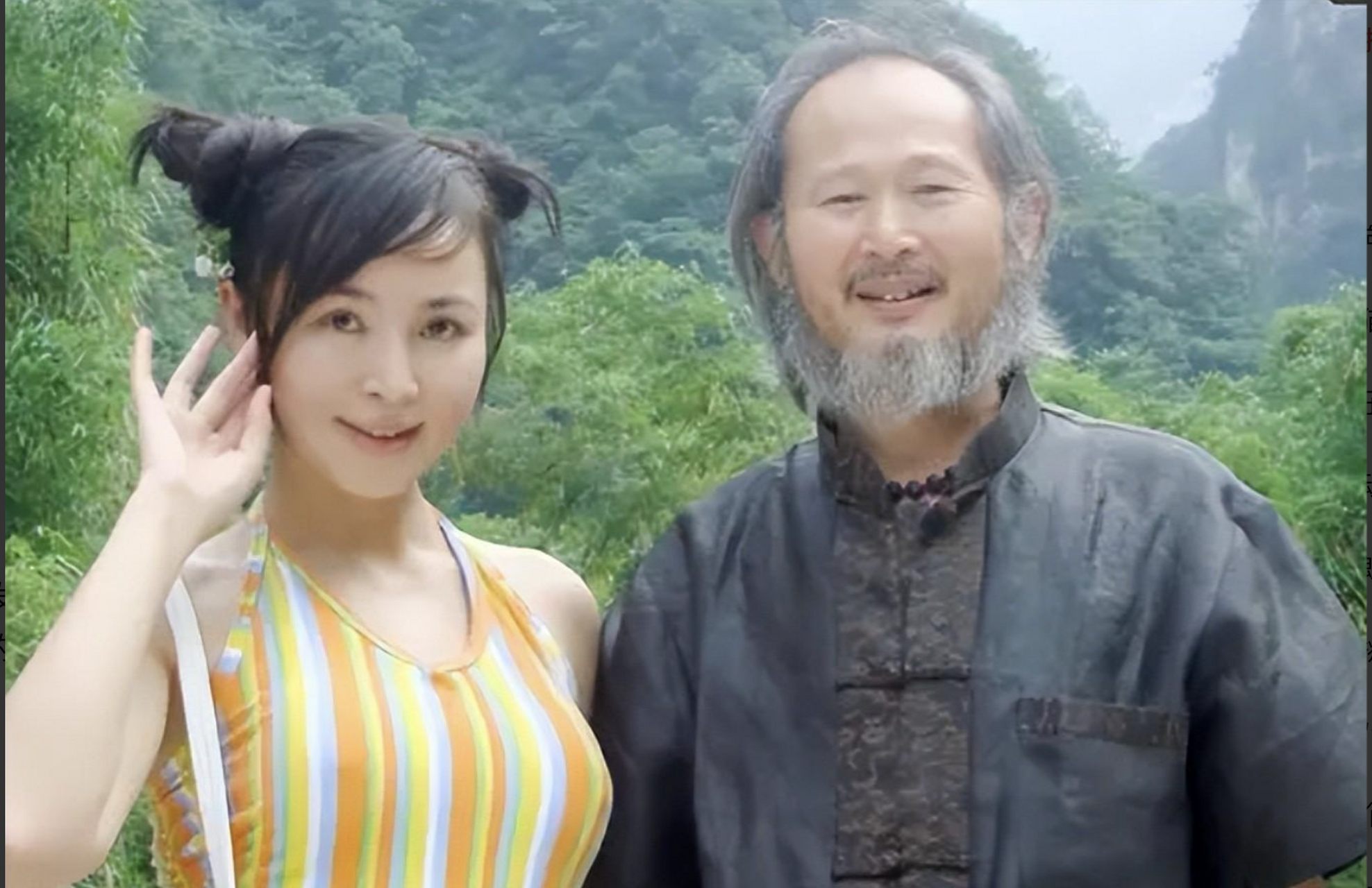 中国画家李壮平以17岁亲生女儿为模特创作人体艺术画作《东方神女山鬼