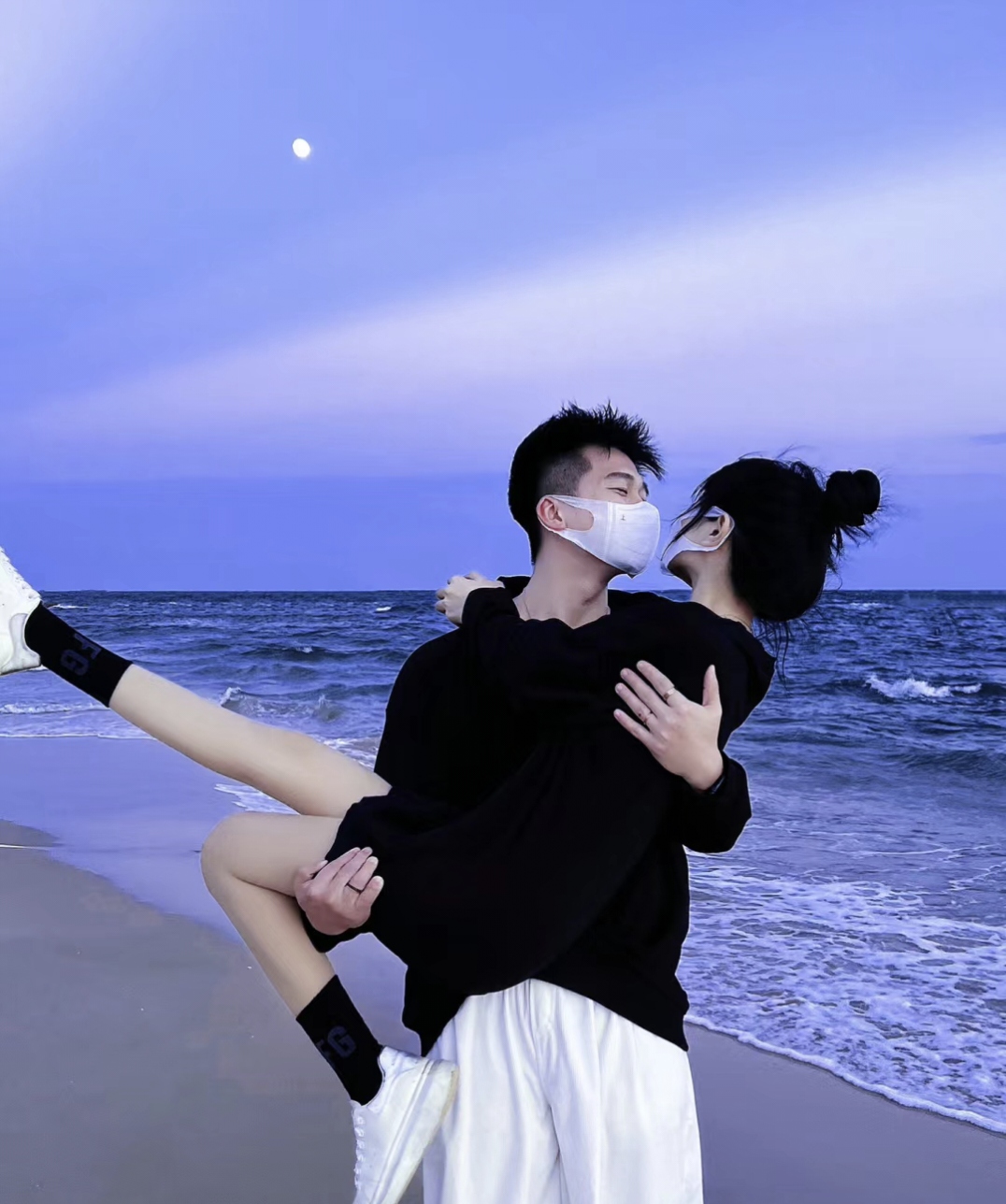 关键是你为什么要认真面对每一次的不开心呢?