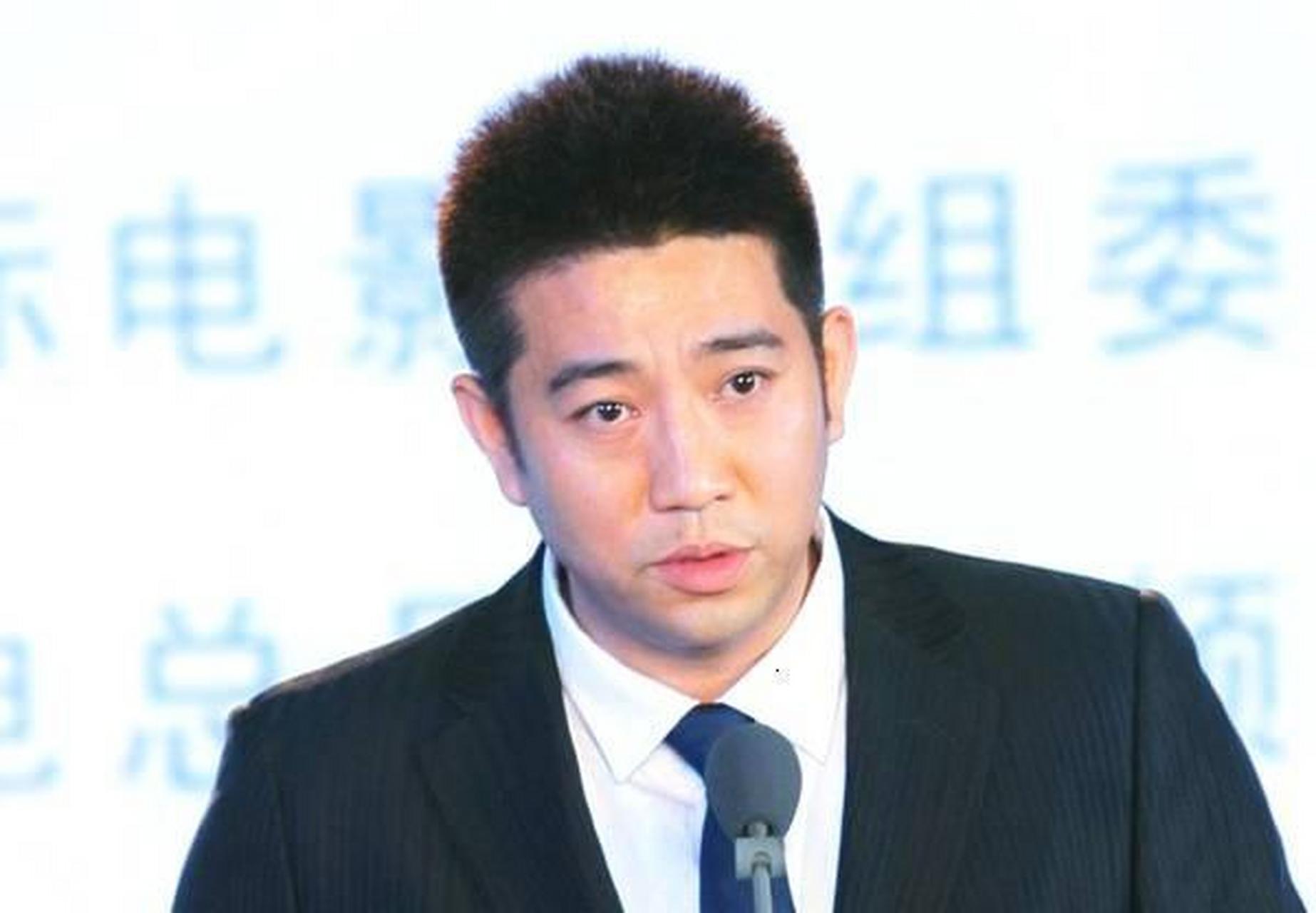 2018年,47岁的李大为不幸患上癌症,弥留之际,他的嘴里不停地喊着一个