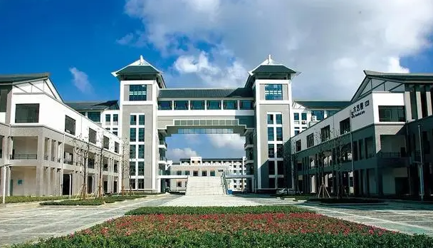 淮安大学(淮安大学城美食街)