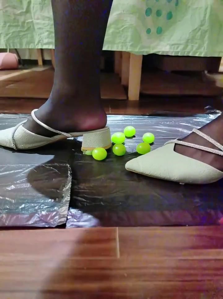 哎呦喂你鞋真好看  丝袜穿搭  脚控  有元