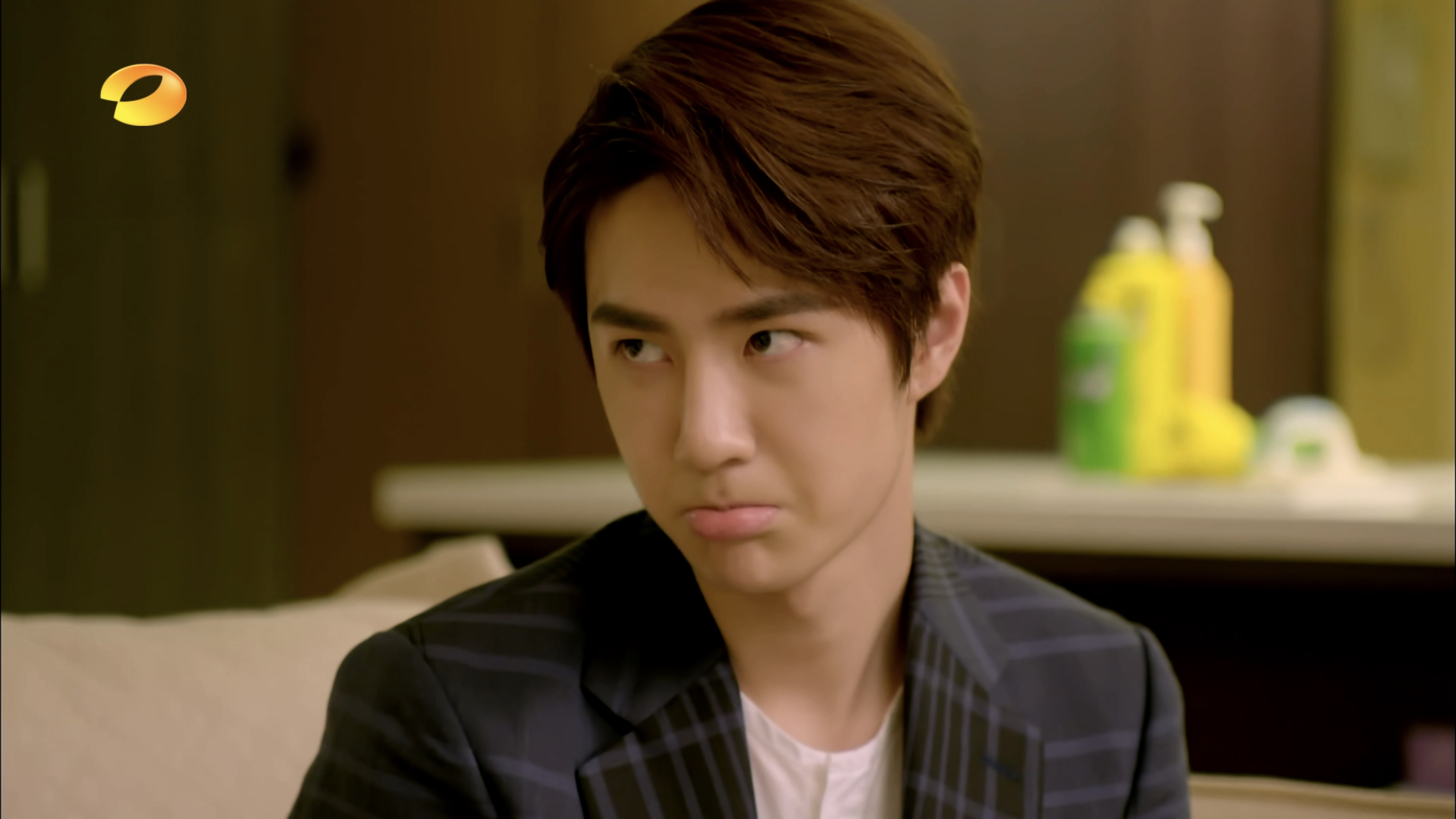 考古早期的王一博 真的快笑死了 撒娇嘟嘴 穿粉色睡衣 现在可看不到了