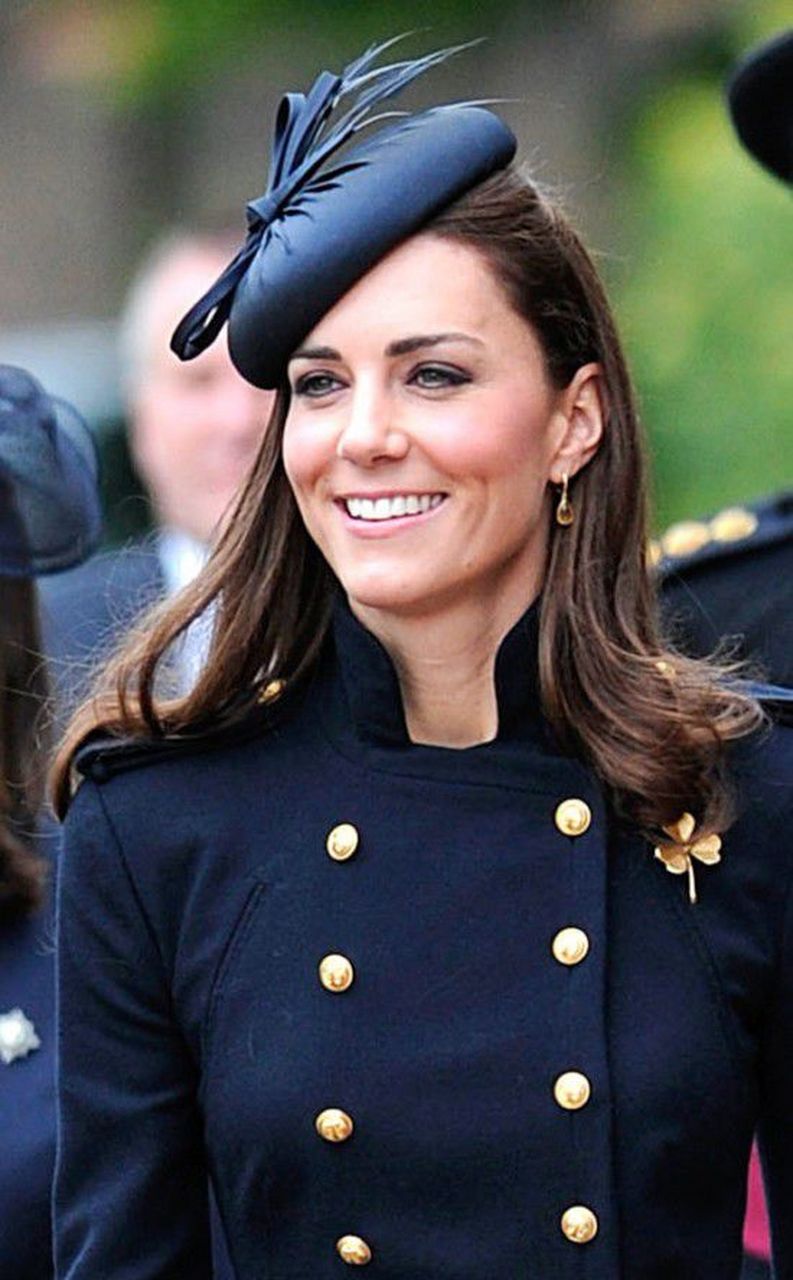 凯特王妃戴的礼帽优雅与时尚并存.