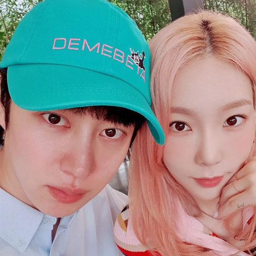 7组韩国演艺圈的异性好友组合,感情好到亲密合照也完全不被误会