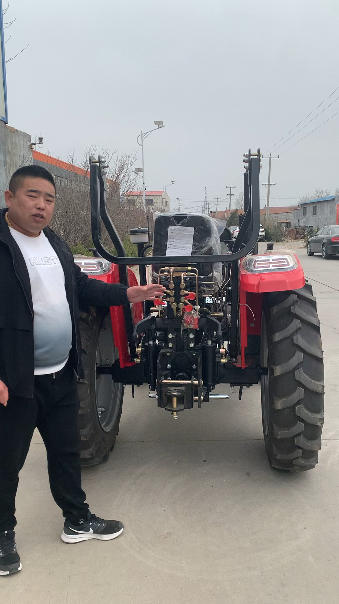 什么是三点式悬挂的大桥拖拉机