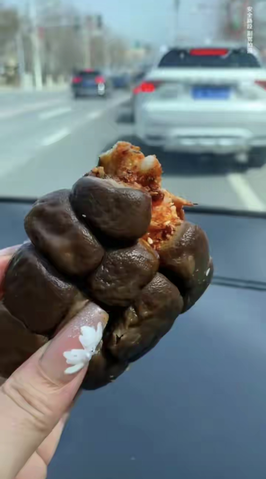 人以吃为天,吃饱了心情自然就好