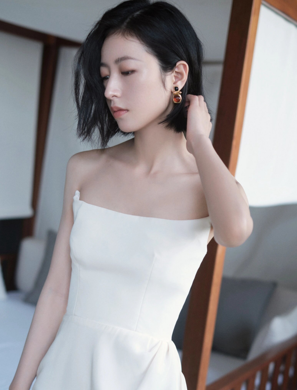 有人说周雨彤不漂亮,你同意吗