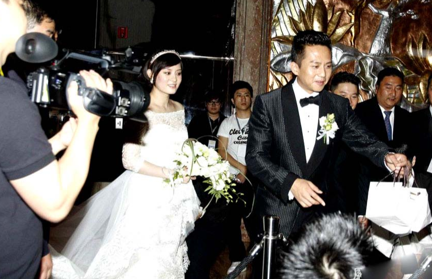 回顾邓超与孙俪从戏里到戏外从一人到一家爱情长跑十多年不倦