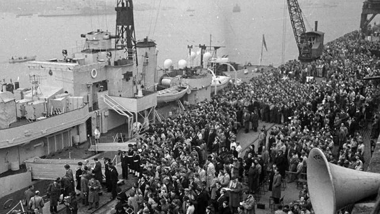 1949年解放军炮击英舰紫石英号丘吉尔宣称武力报复结局如何