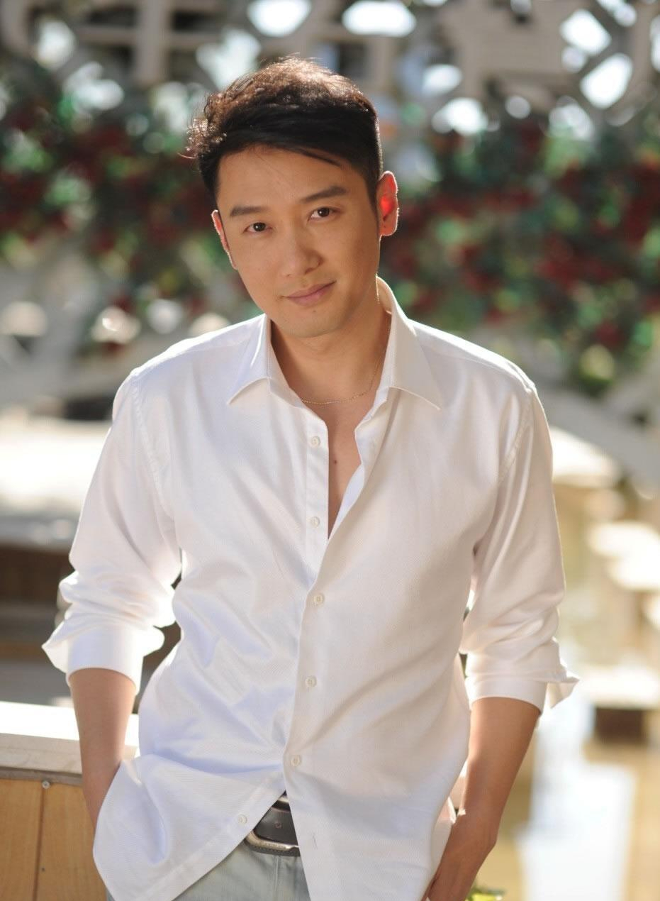 回顾巩峥不当央视主播当演员不红却得观众喜爱