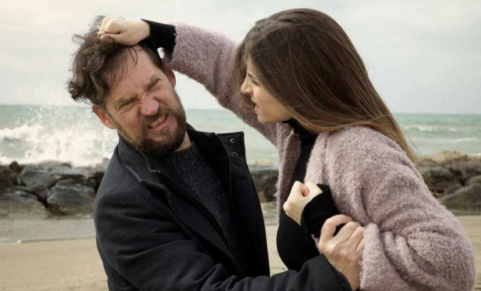 2018年男友与多名女子暧昧陕西女老板趁他昏睡注射17支胰岛素