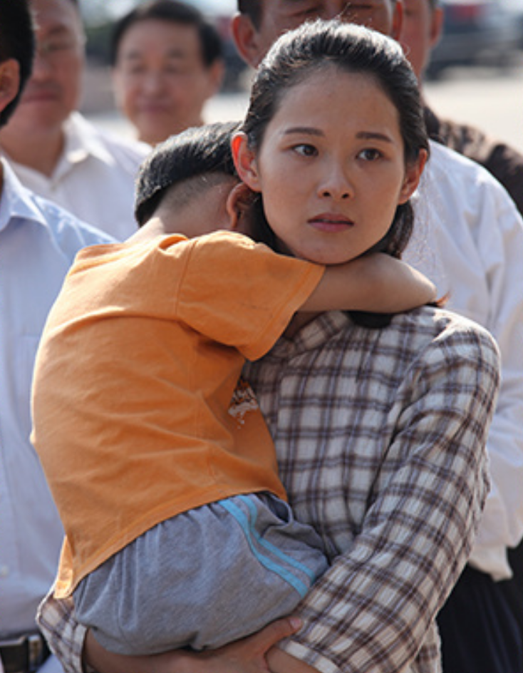 回顾她戏里土得掉渣戏外是时尚文艺女神低调生活惹人羡