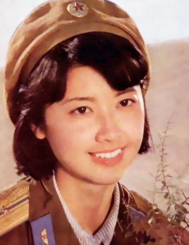 回顾看71岁朱琳老去模样才发现素颜时代第一美女果然名不虚传