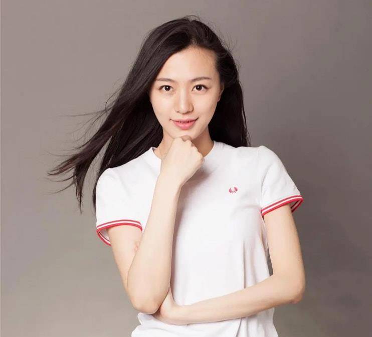 回顾女孩18岁保送北大北漂13年不温不火如今34岁回家卖臭豆腐