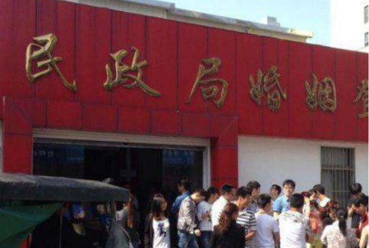 刘德臣家在大连市普兰店区星台镇,是个地地道道的朴实农民,主要的经济