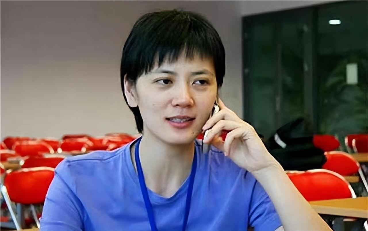 沈冰:被看好主持人堕落贪腐