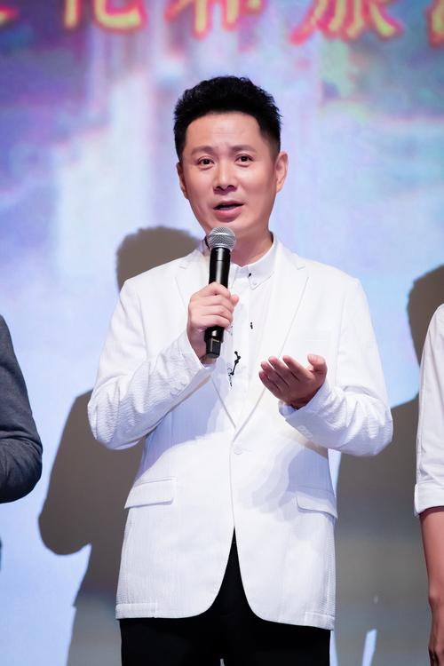 回顾演员郭广平出道多年零绯闻35岁娶小11岁妻子感恩岳父母