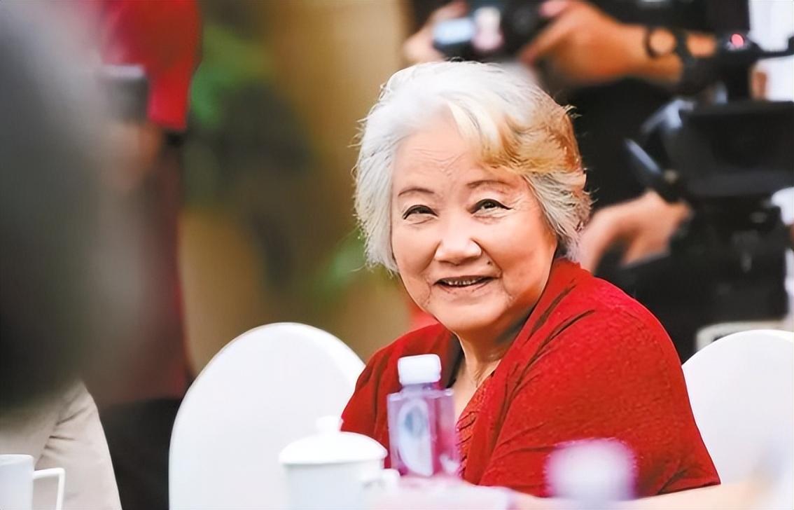 2023年9月,由杨木生导演执导的《爸爸的谎言》,在福州首映,讲述的是一