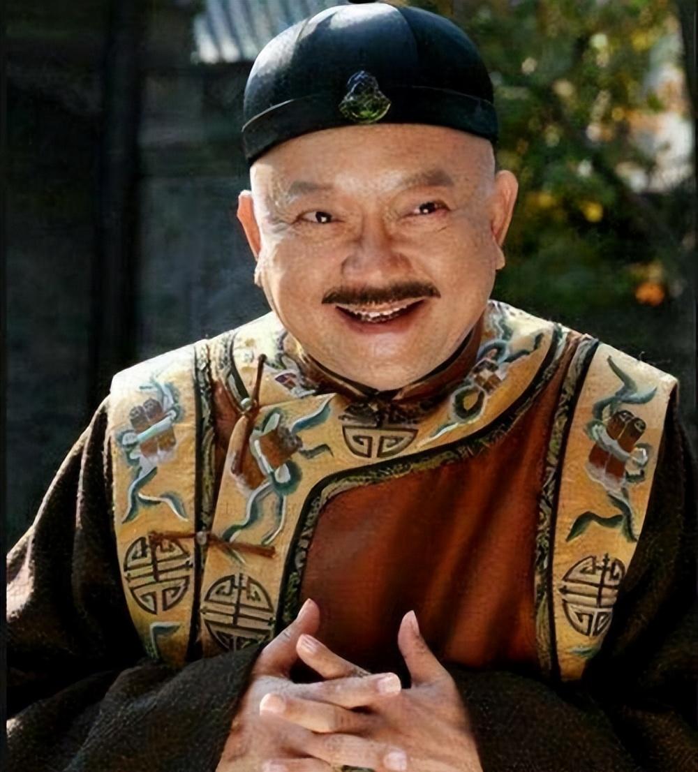 回顾60岁有儿子的王刚本以为可以安度晚年但如今情况让人感叹