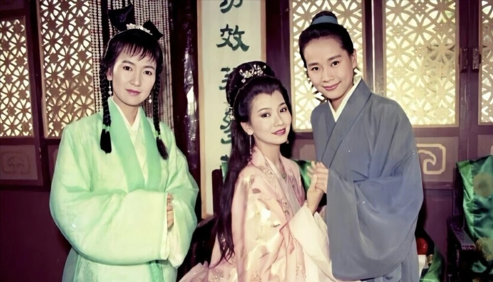 回顾新白娘子传奇播出30年赵雅芝风采不减许仙状态出人意料
